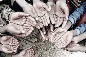 پاورپوینت بررسی مفهوم فقر و نظریات پیرامون آن